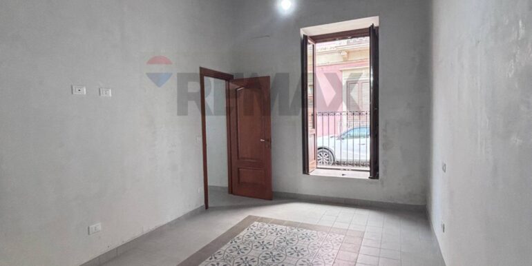 20251119153824-1002242-3