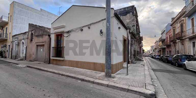 20251119153844-1002242-10