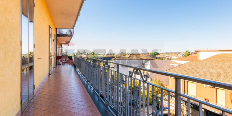 20251119163503-1002266-1