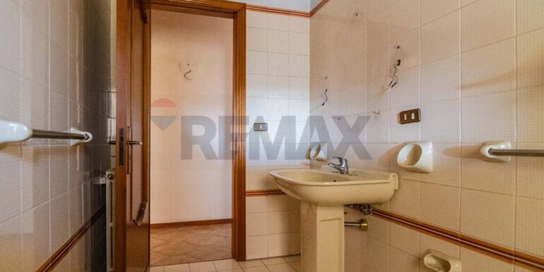 20251119164948-1002266-15