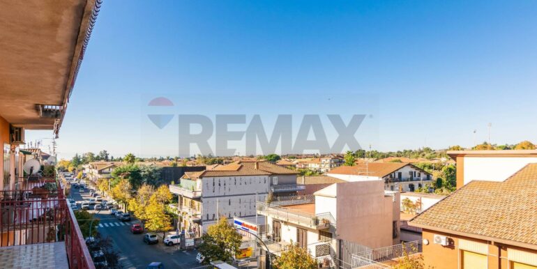 20251119174735-1002305-2