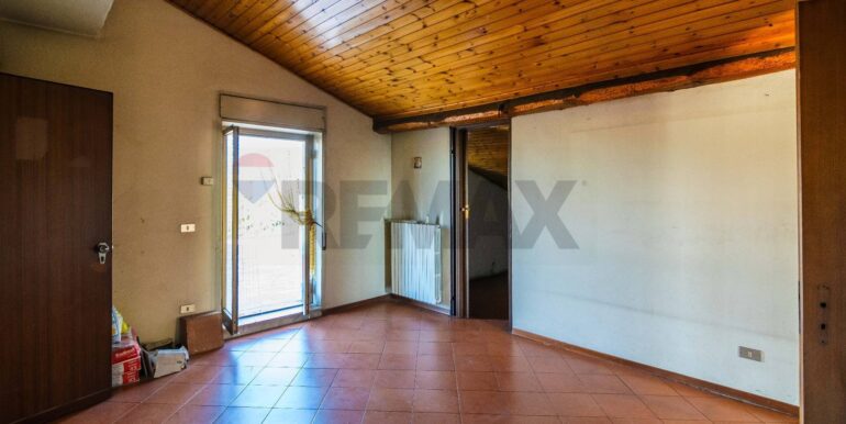 20251119175334-1002305-6