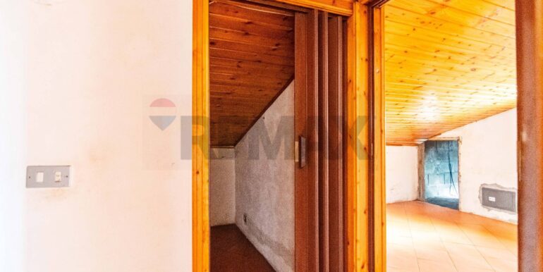 20251119175927-1002305-17