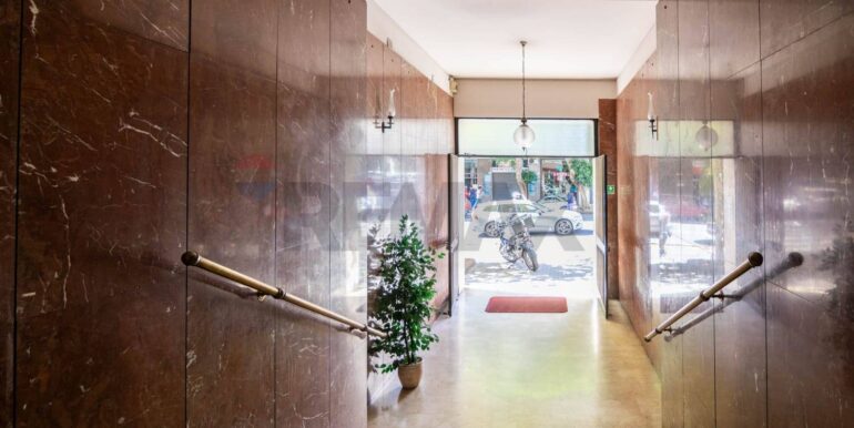 20251119184600-1000947-4