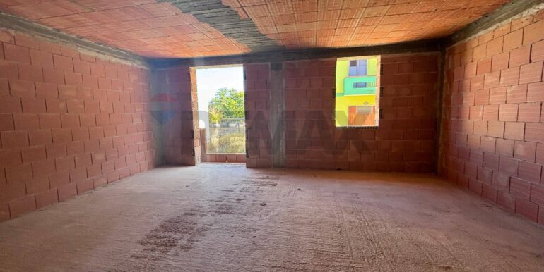 20251119205345-1002352-21