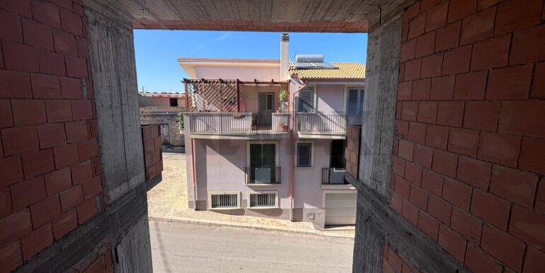 20251119205346-1002352-30