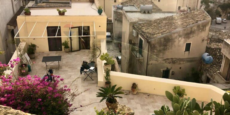 2025111922225-1002152-4