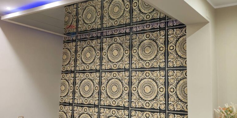 20251120114726-1001302-10