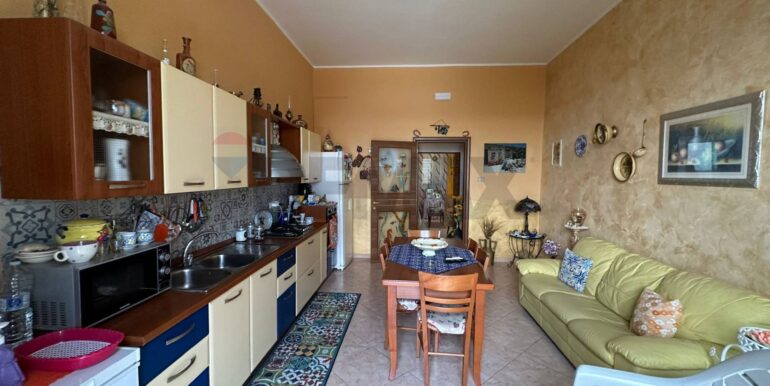 20251120163036-1002462-2