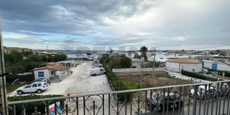 20251120163037-1002462-4