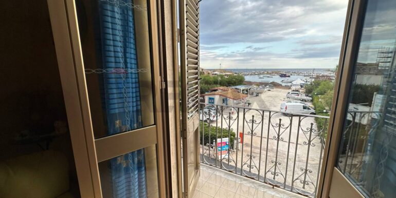 20251120163037-1002462-5