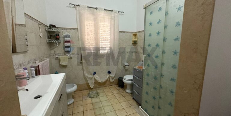 20251120163038-1002462-16