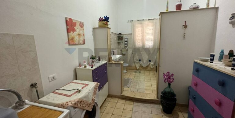 20251120163043-1002462-43