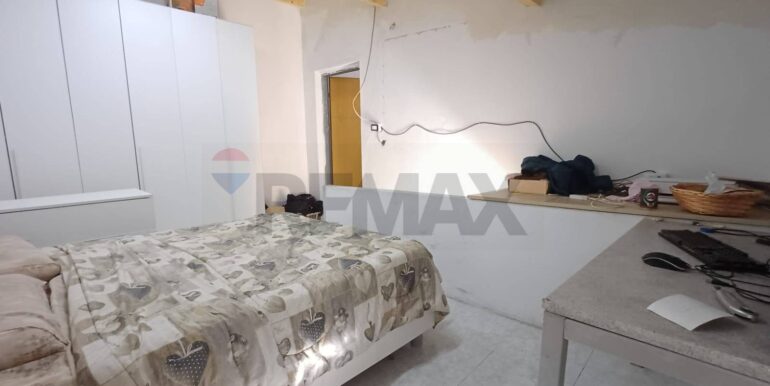 20251120182101-1002512-7