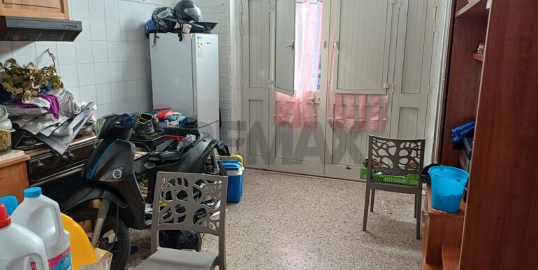 20251120182120-1002512-12