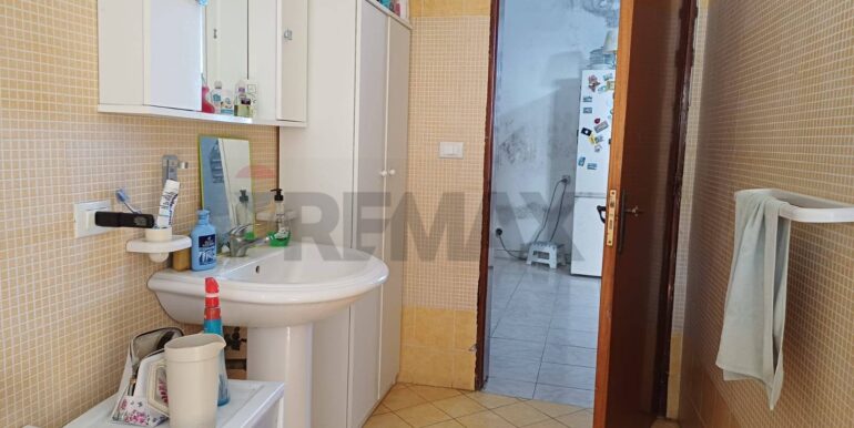 20251120182131-1002512-15