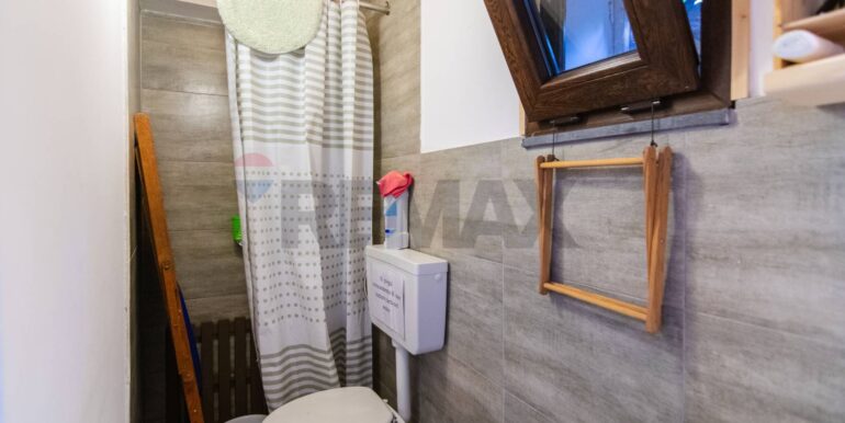 20251120214717-1002552-6