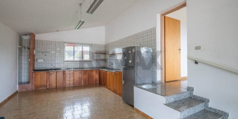 20251121185340-1002409-17