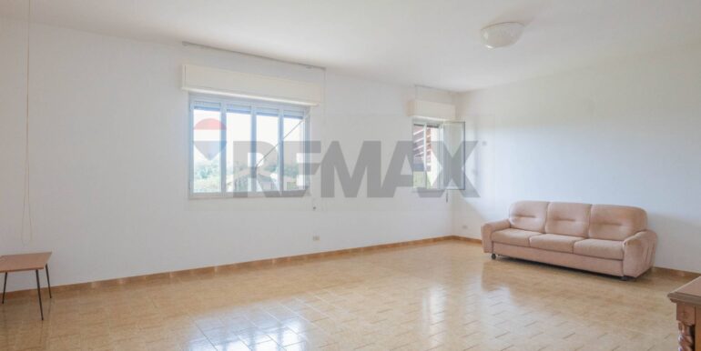 20251121185429-1002409-21