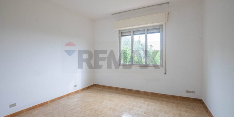 20251121185435-1002409-23