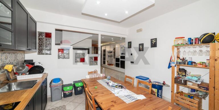 20251122214511-1000953-13