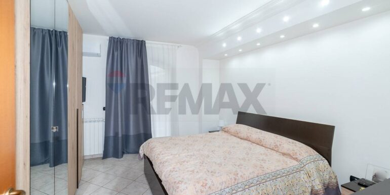 20251122214546-1000953-26