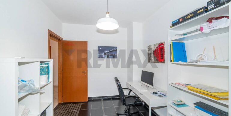 20251122214603-1000953-31