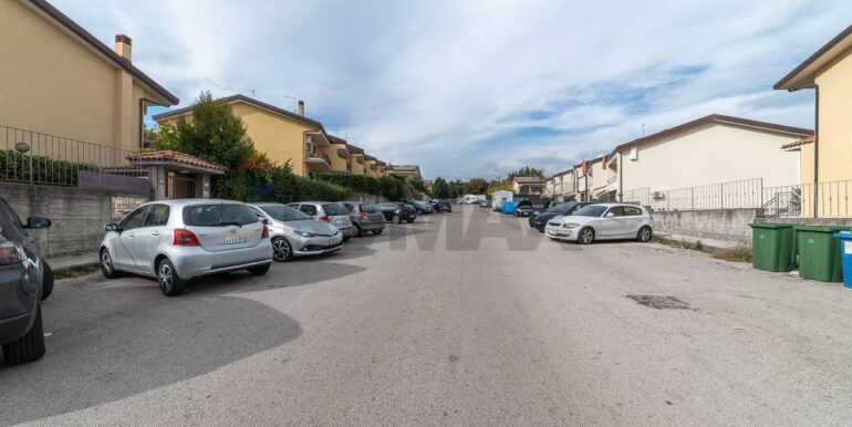 20251122214620-1000953-36