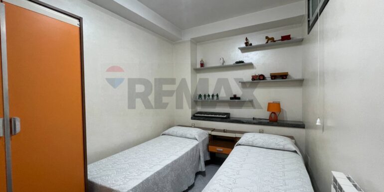 20251124164317-1003077-9