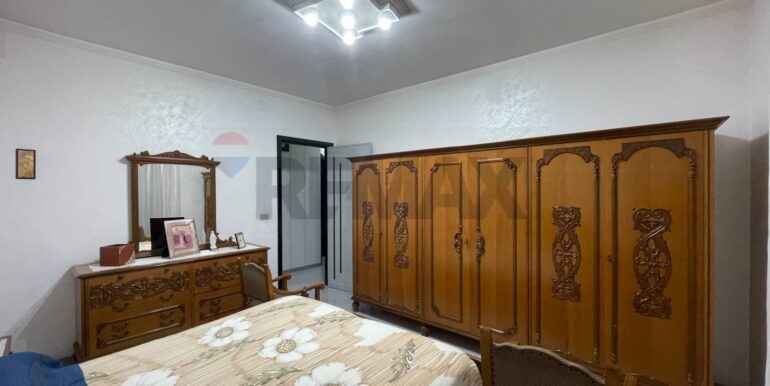 20251124164318-1003077-11