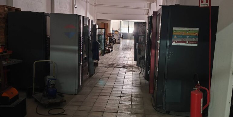 20251124182727-1003087-12