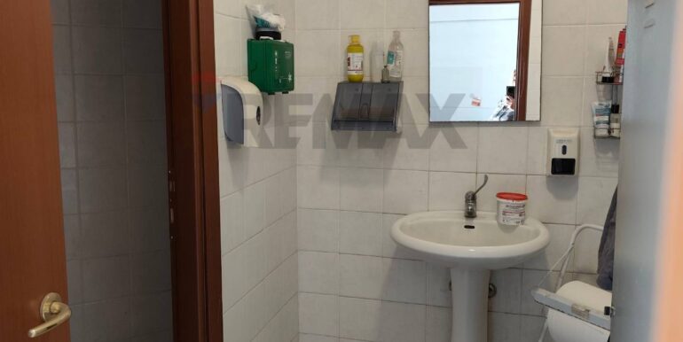 20251124182756-1003087-18