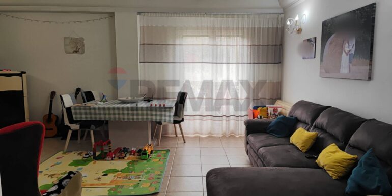 20251125103513-1002844-8