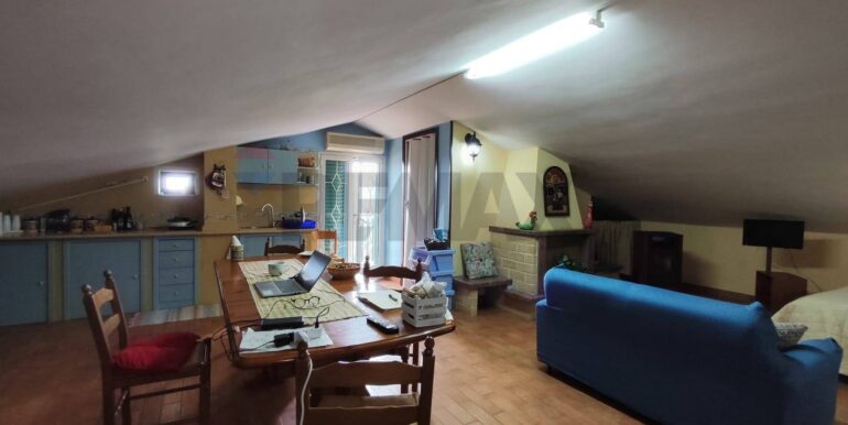 20251125103817-1002844-19