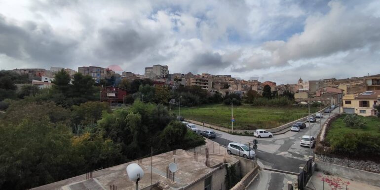 20251125121012-1003448-18