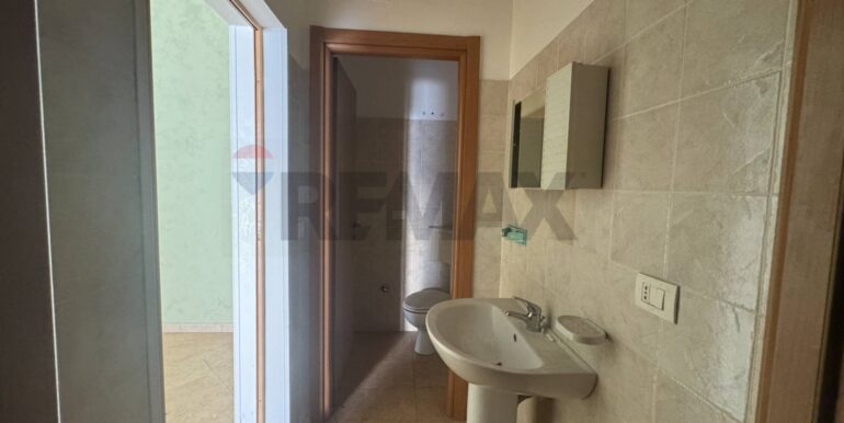 20251125122432-1003457-12