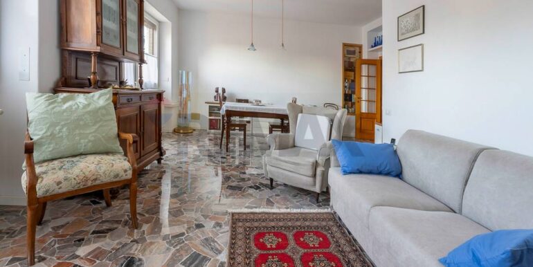 20251125151503-1003499-17