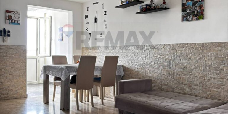 20251125174052-1002846-2