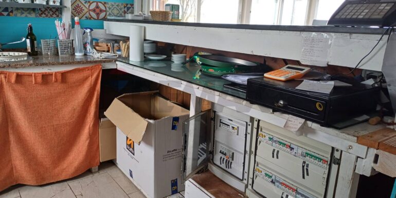 20251125190503-1003589-8