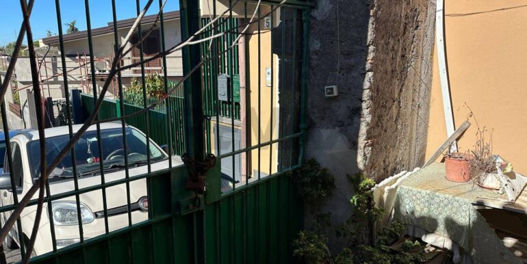 20251125192252-1001437-6