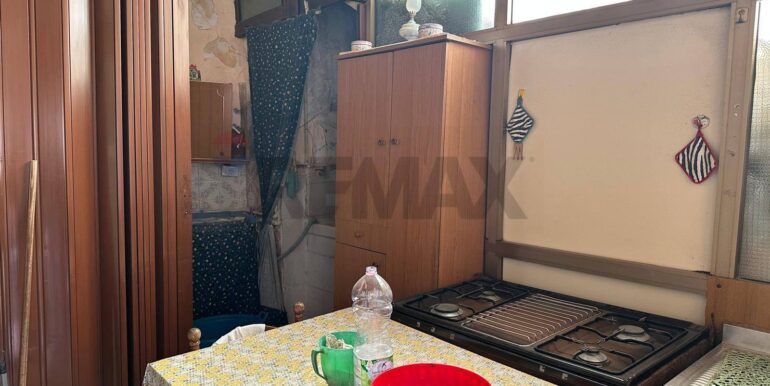 20251125192257-1001437-8