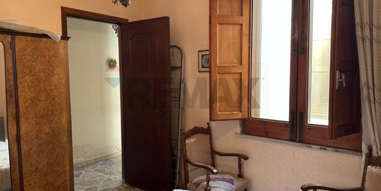 20251125192327-1001437-20