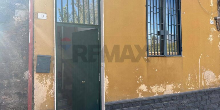 20251125192330-1001437-21