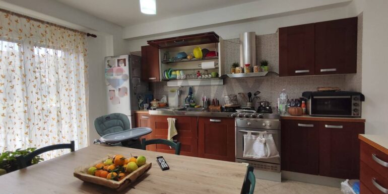 20251126104051-1003783-10