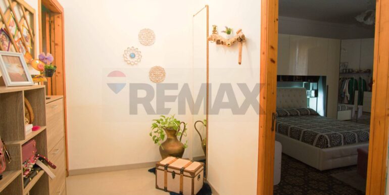 20251126110154-998803-23