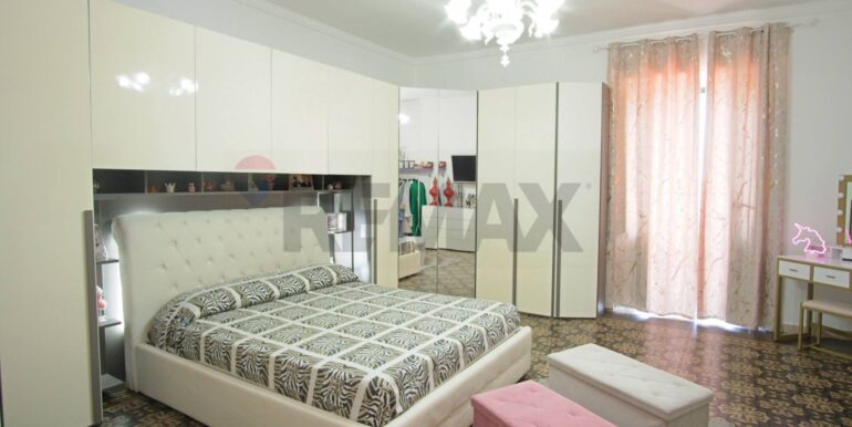 20251126110157-998803-24