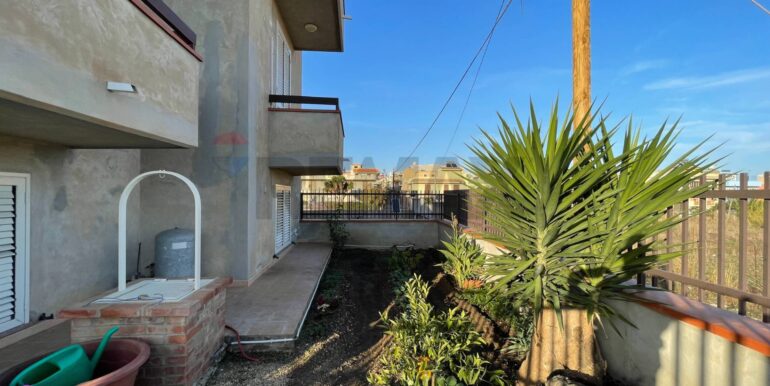 20251126120226-1003854-7