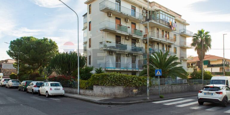 20251126185103-1003969-3