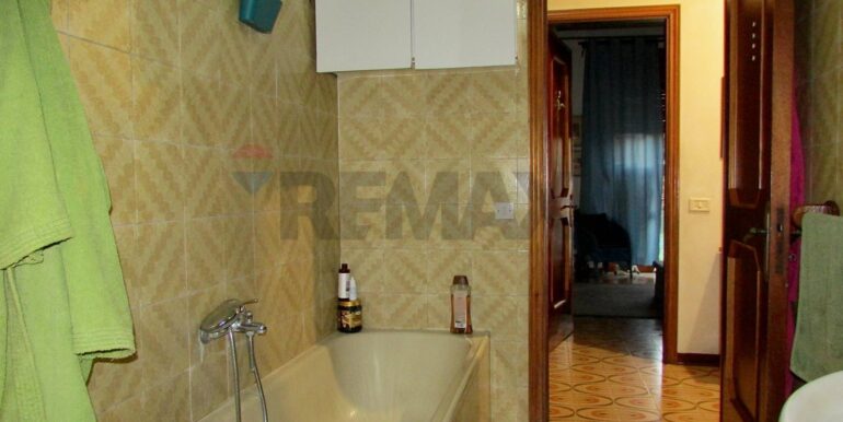 20251126192241-1002316-9