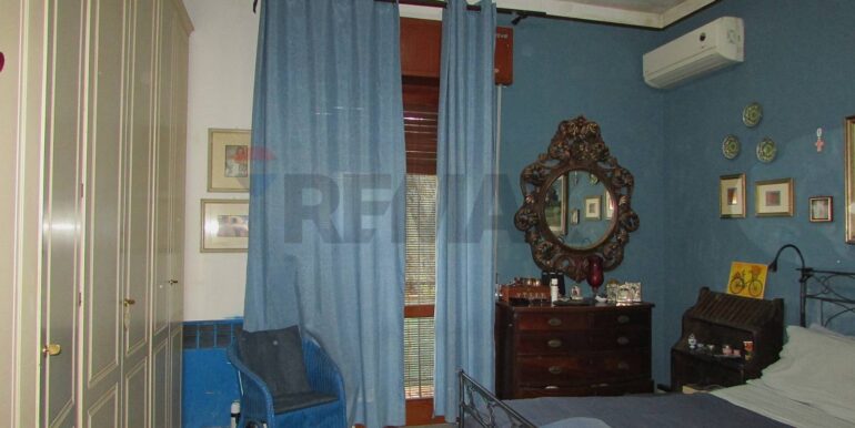 20251126192246-1002316-10